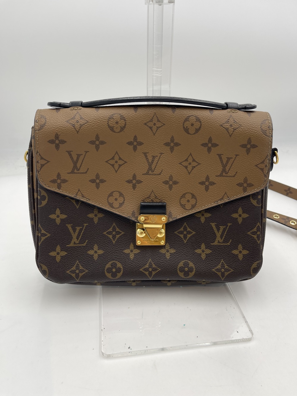 Louis Vuitton Monogram Reverse Pochette Metis